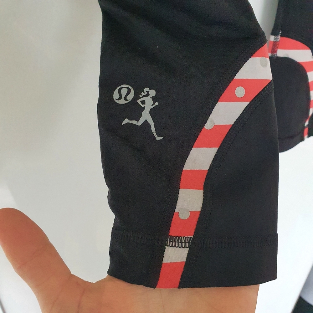 Lululemon Seawheeze Inspire Crop - Picture 4 of 7